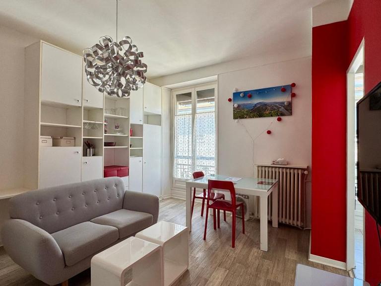 T1 lumineux, centre-ville avec WiFi et parking - FR-1-555-43 - Chambres d'hôtes Aix-les-Bains