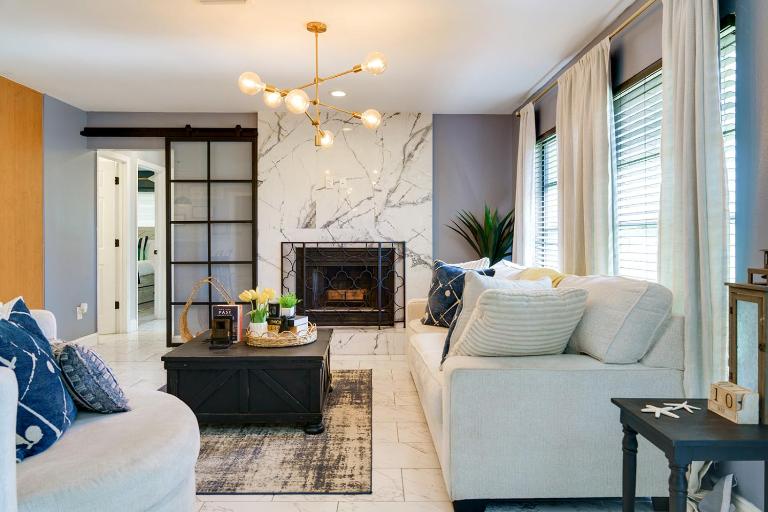 Work & Unwind in North Port Fenced Yard Cozy Lounge - B&B North Port