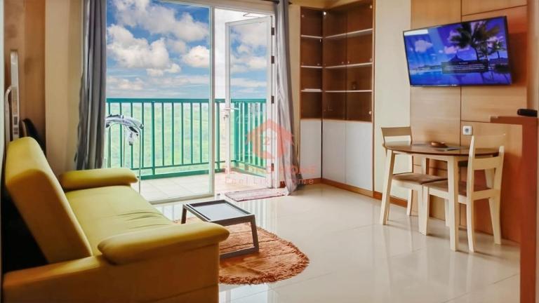 Marbella 2BR Apt Pool & Wi-Fi - B&B Bandung