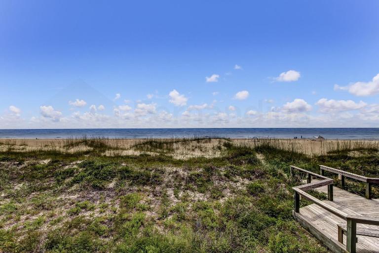 DogFriendly Oceanfront Condo - B&B Fernandina Beach