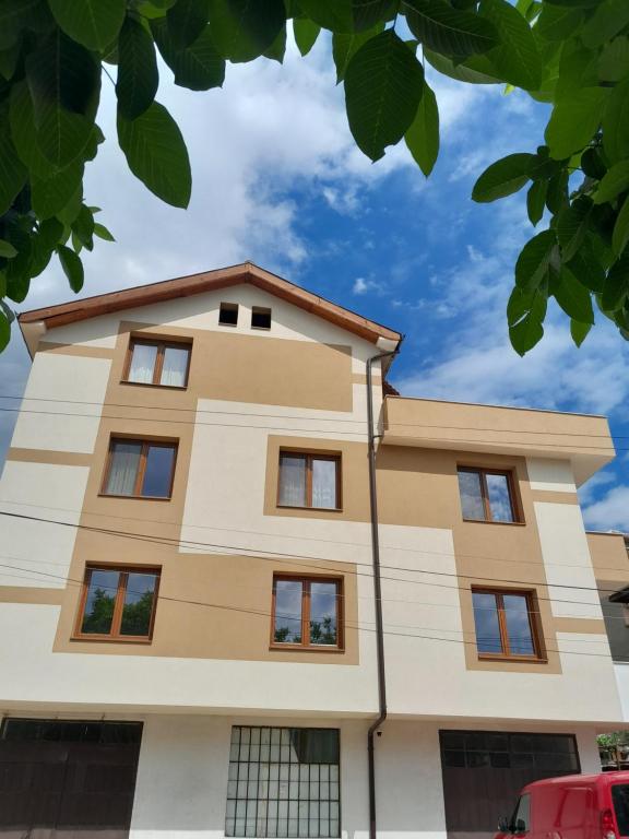 Levkov - B&B Petrich