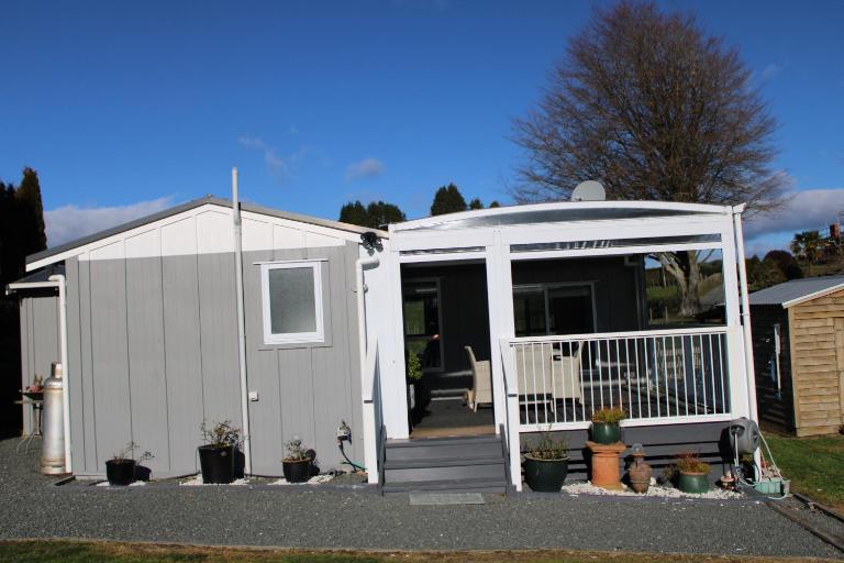 Farmland Cottage - B&B Tokoroa