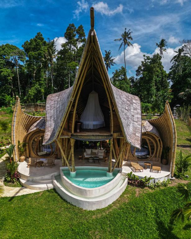 Eden Villa by SARAYA Bali - B&B Silebeng