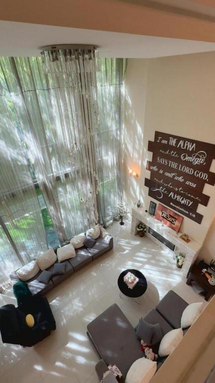 Pool Heaven Christian Retreat, swimming pool, Jacuzzi, gym, BBQ - Chambres d'hôtes Cyberjaya