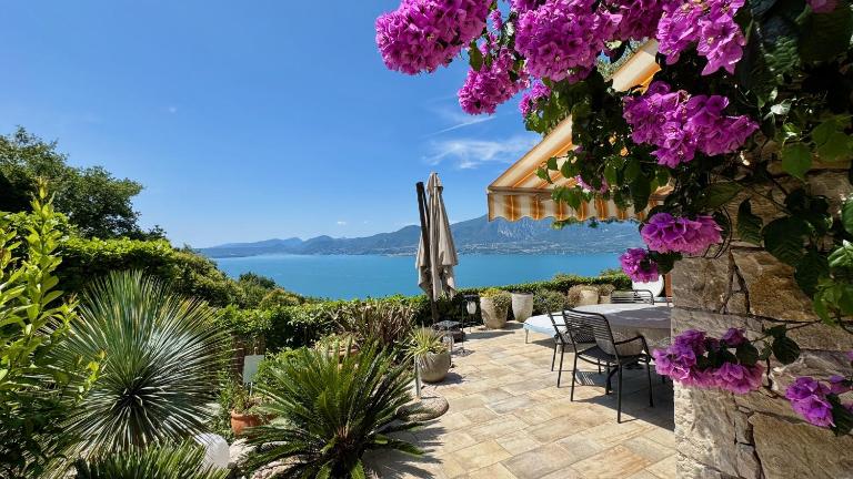 Urlaubs-Oase mit traumhaftem Seeblick - B&B Torri del Benaco