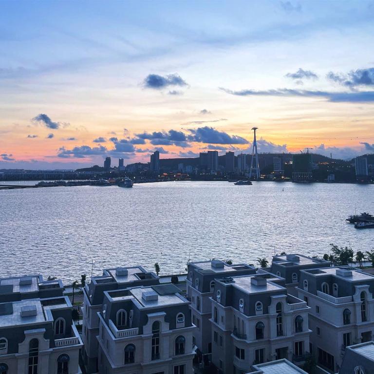 Studio Sapphire Hạ Long View Biển - B&B Hạ Long
