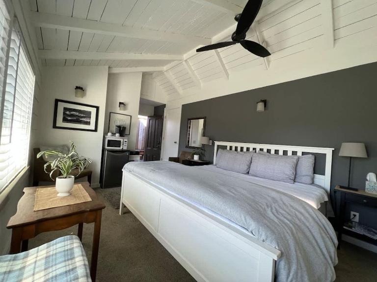 The Midtown Cottage- w/ Private Entrance and Views - Chambres d'hôtes Santa Cruz