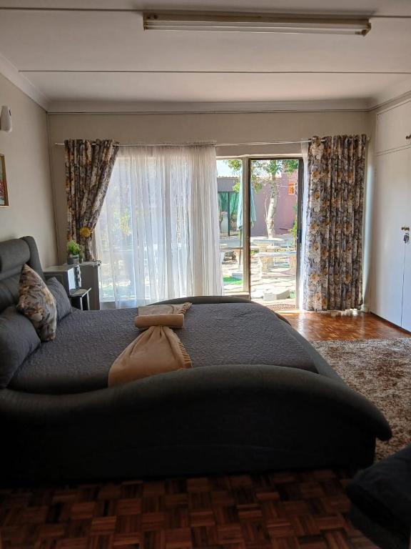 Platinum Guesthouse - Bed and Breakfast Klerksdorp