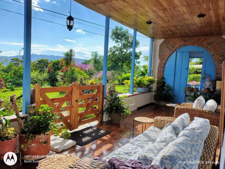 Buriti EcoH RNT56521, via Termales Santa Rosa de Cabal - Bed and Breakfast Santa Rosa de Cabal