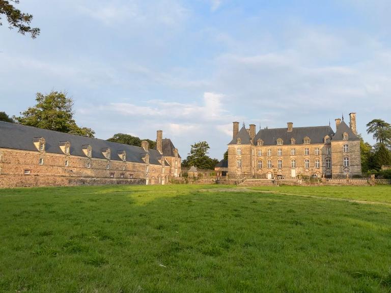 Les Communs de Chiffrevast - B&B Tamerville
