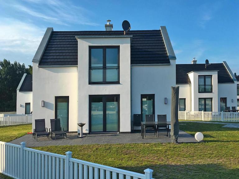 Ferienhaus am Yachthafen in Peenemuende - B&B Peenemünde