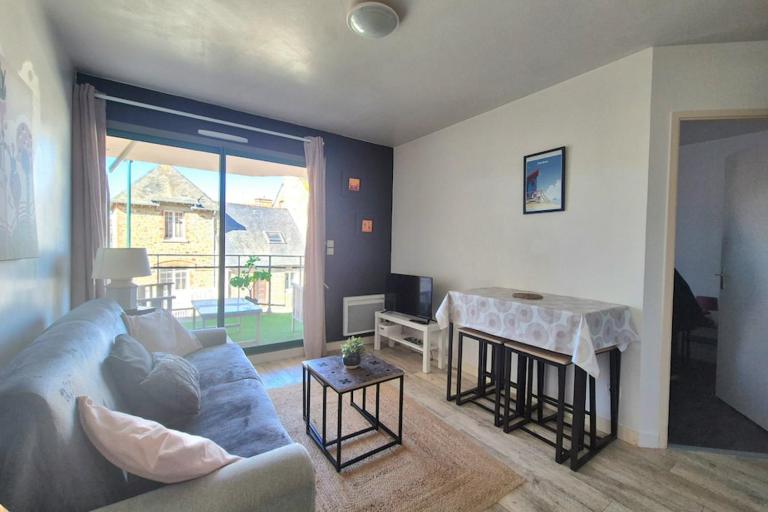 Very nice T3 at 3 min from the beach St Enogat - Bed and Breakfast Dinard