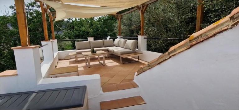 Beautiful Rustic House - Bed and Breakfast Comares