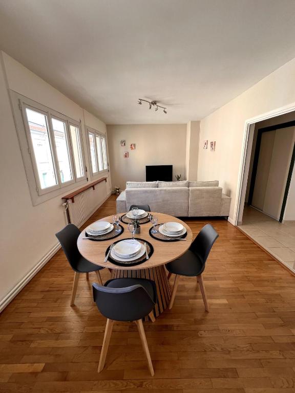 Le Pasteur - Cosy and Central - Chambres d'hôtes Roanne