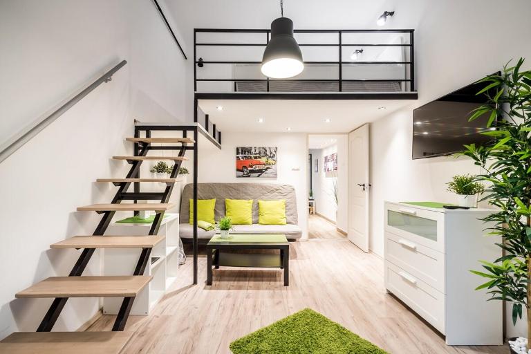 Cozy Garden Loft - 2 queen beds, 5min to Szimpla - B&B Budapest