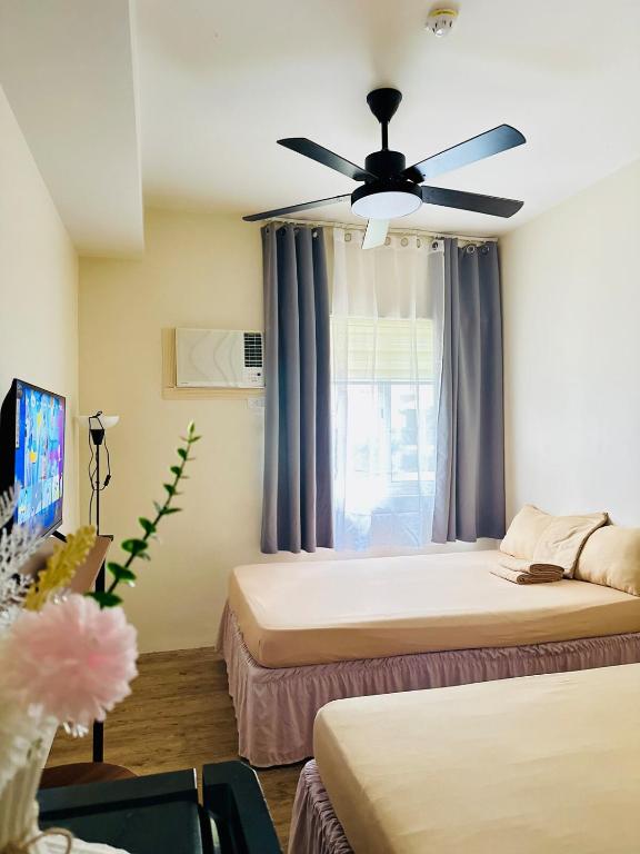 SplashNStay 18sqm condi near AUP,PNPA CKS College Sta Rosa Tagaytay road Silang Cavite - B&B Puting Kahoy