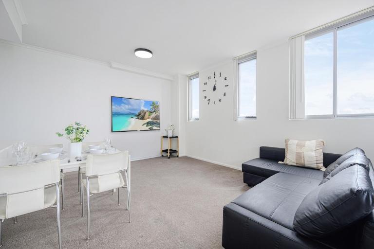 Canterbury Modern 2Br Apt Near Woolworths - Ferienwohnung Sydney