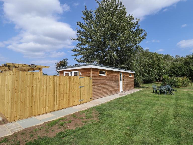 Pear Tree Lodge - B&B Alford