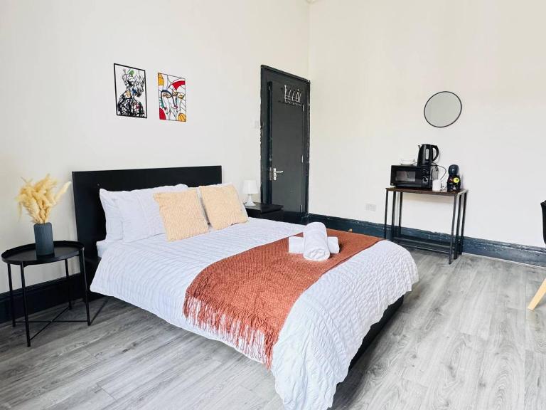 Pembroke Place Private Room 1 - Bed and Breakfast Liverpool