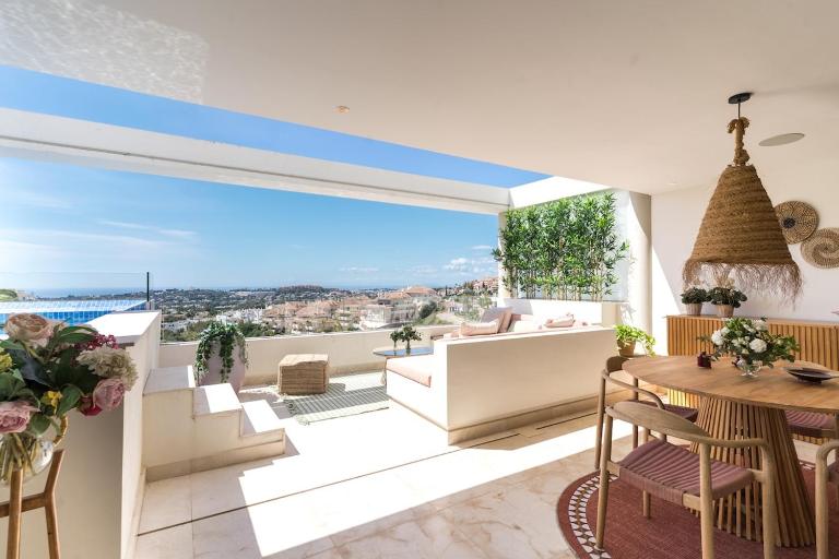 Modern Apt with Pool near Banús - Chambres d'hôtes Marbella