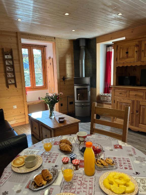 Appartement 2 chambres avec poils à bois - Ferienwohnung Peisey-Nancroix