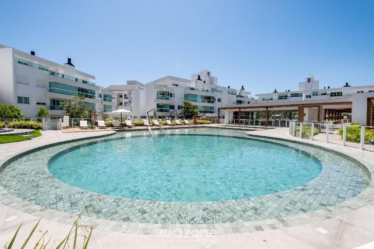 Cobertura c/jacuzzi e churrasq em Jurerê RVO401 - Bed and Breakfast Florianópolis