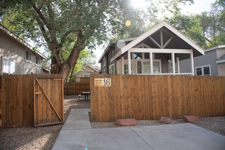 Moab Rim Cabin #16 - Bed and Breakfast Moab