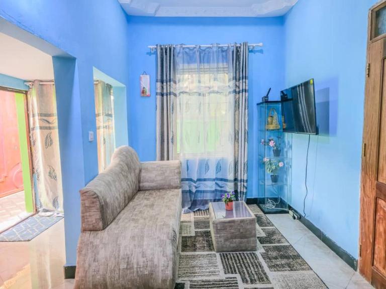 Ifa Apartment - B&B Kiembi Samaki