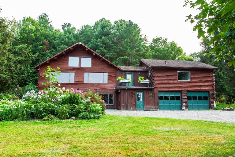 LoghomeVT - B&B Williston