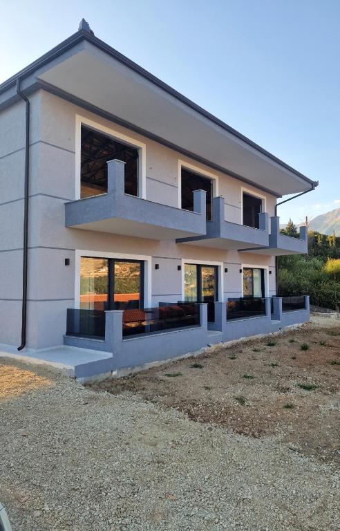 Apelistra Rooms - B&B Himarë