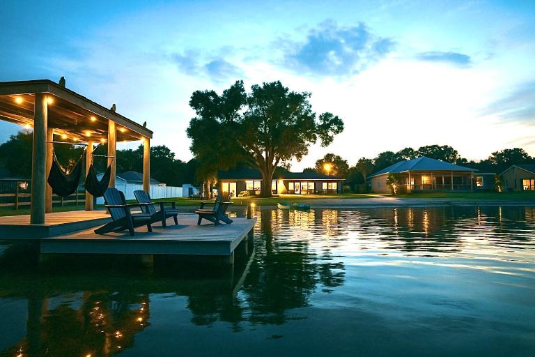 Dockside Oasis & Private Beach - Hot Tub - Jet Ski - Bed and Breakfast Tampa