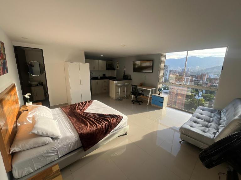 Loft en Medellin El Poblado Vista espectacular - B&B Medellín