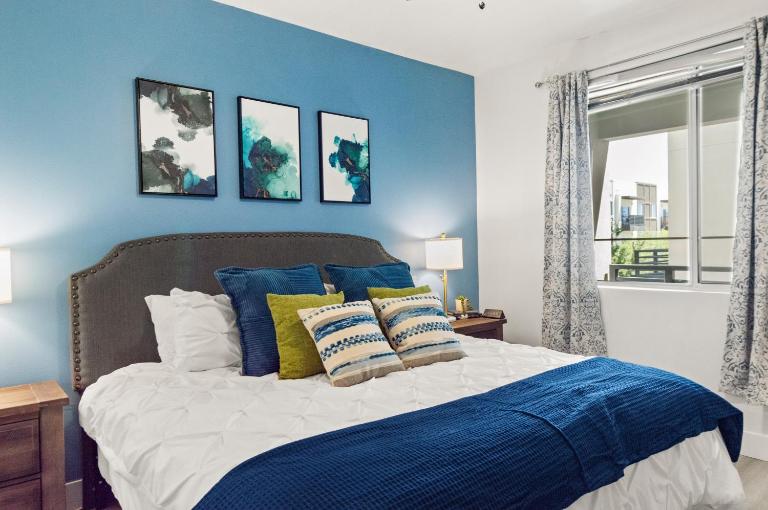 Sunny Retreat Near Mayo Heated Pool & King Bed - B&B Scottsdale