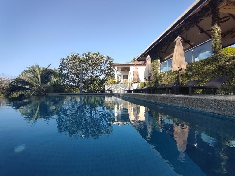 Ranis Lodge - Bed and Breakfast Padang Mat Sirat