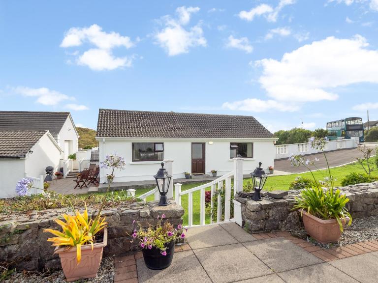 Tigh An Bheachaire - B&B Carraroe