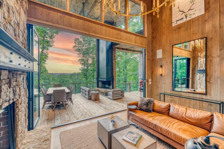 Greenridge- Upscale Architecture and Modern Design - B&B Blue Ridge