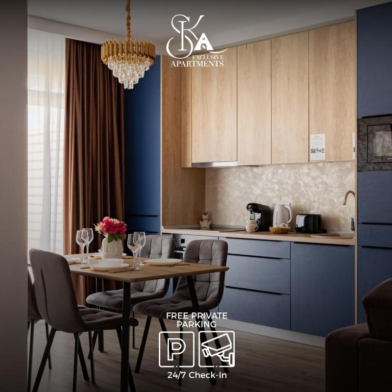 Sika Regal Apartment Arad - private garden & parking - self check-in - B&B Arad