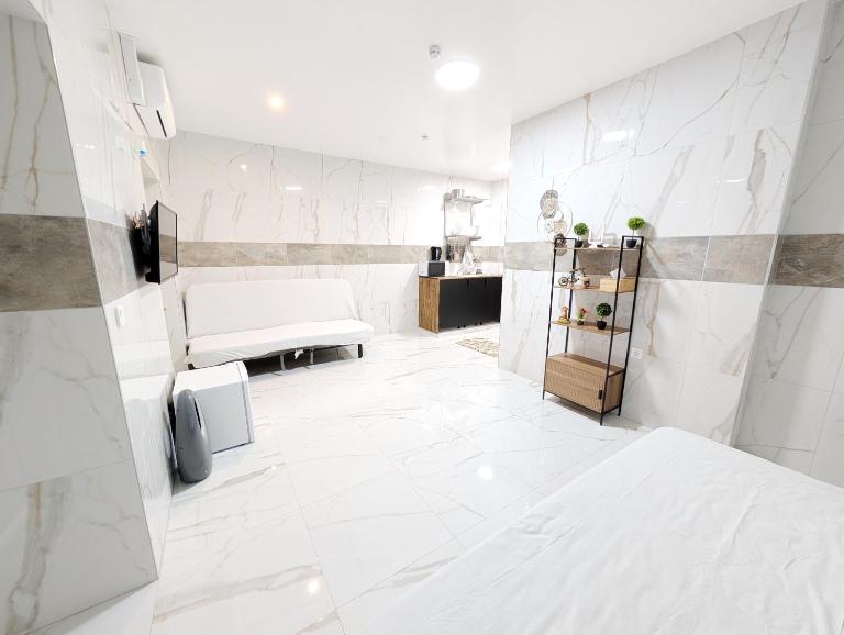 Elegant Vienna Apartments in Prime Location Steps from Danube & Prater - Ferienwohnung Wien
