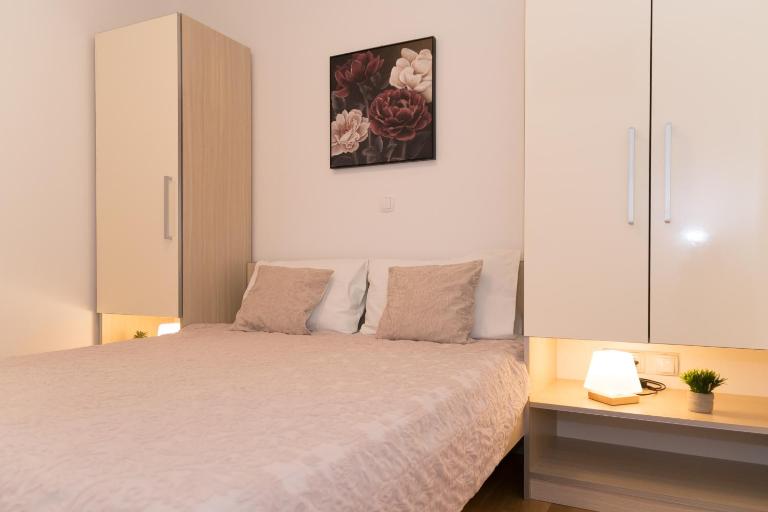 Mile Starigrad - Book your next cozy vacation - Chambres d'hôtes Starigrad