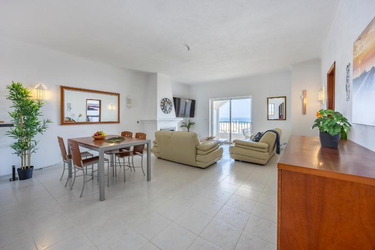 Apartment do Ramses - Bed and Breakfast Senhora da Luz