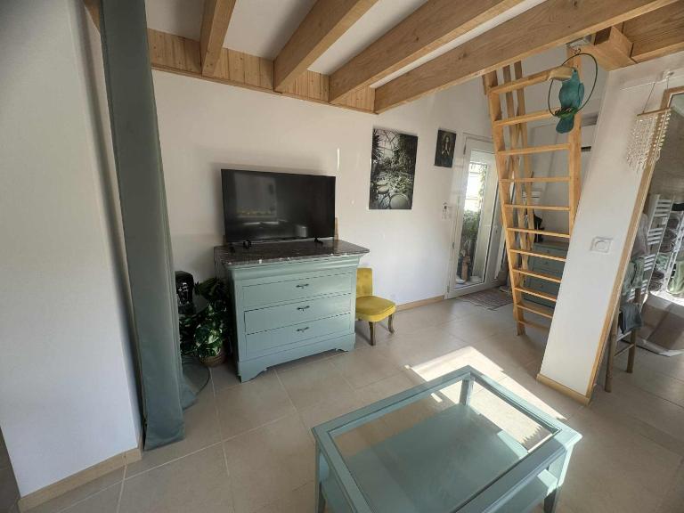 Villa septembre logement VANILLE - Chambres d'hôtes Lamalou-les-Bains