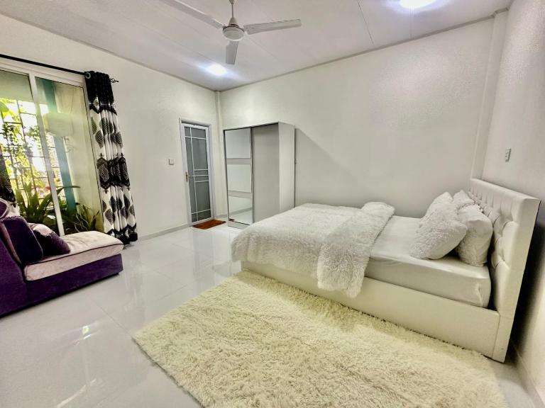 Violetfehi Homestay - Ferienwohnung Fuvahmulah
