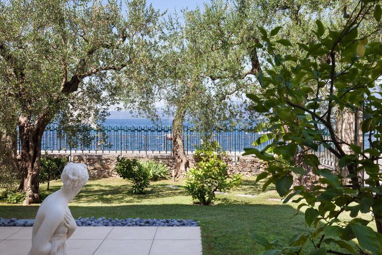 Apartment Righini - Ferienwohnung Torri del Benaco