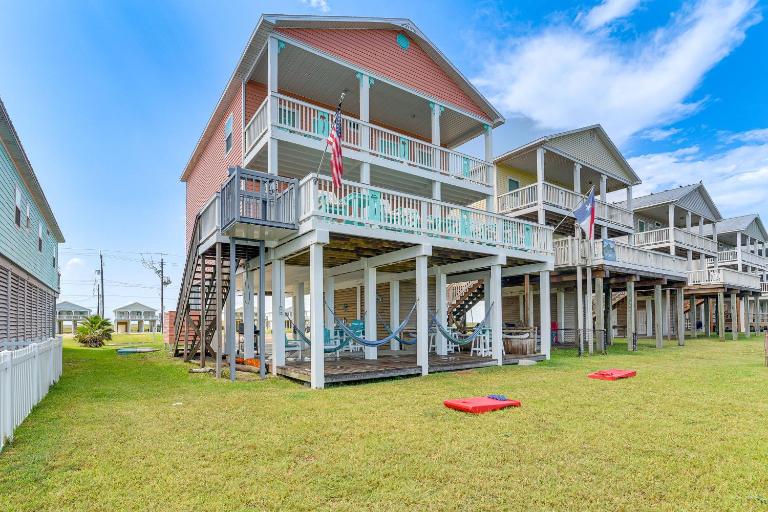 'Sea Shell Chalet': Oceanfront Surfside Beach Gem - Bed and Breakfast Surfside Beach