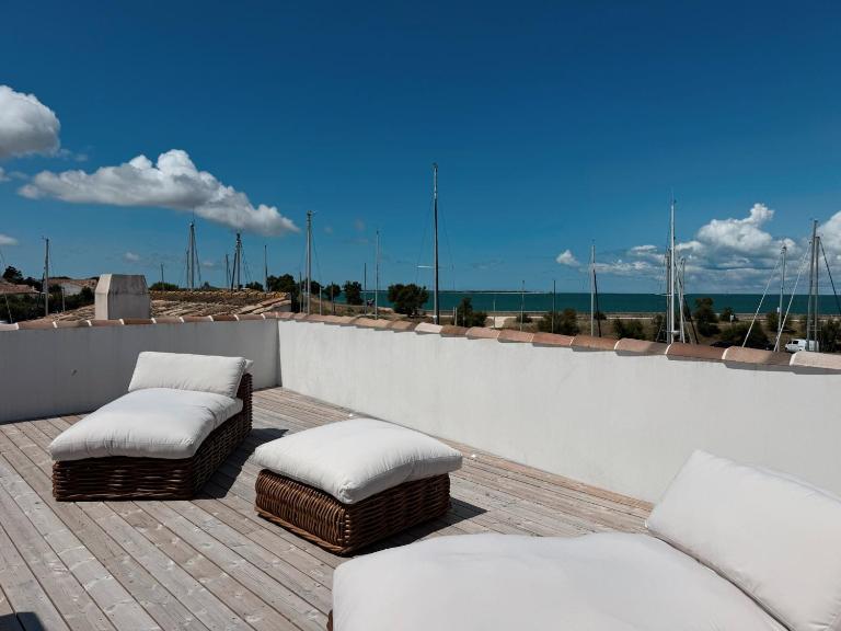 Maison - Vue mer - Clim et Piscine - 6 ch - 4 sdb - Sauna - St Martin de Ré - Chambres d'hôtes Saint-Martin-de-Ré