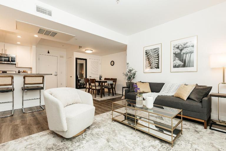 Cozy 2BD apartment - B&B Los Angeles