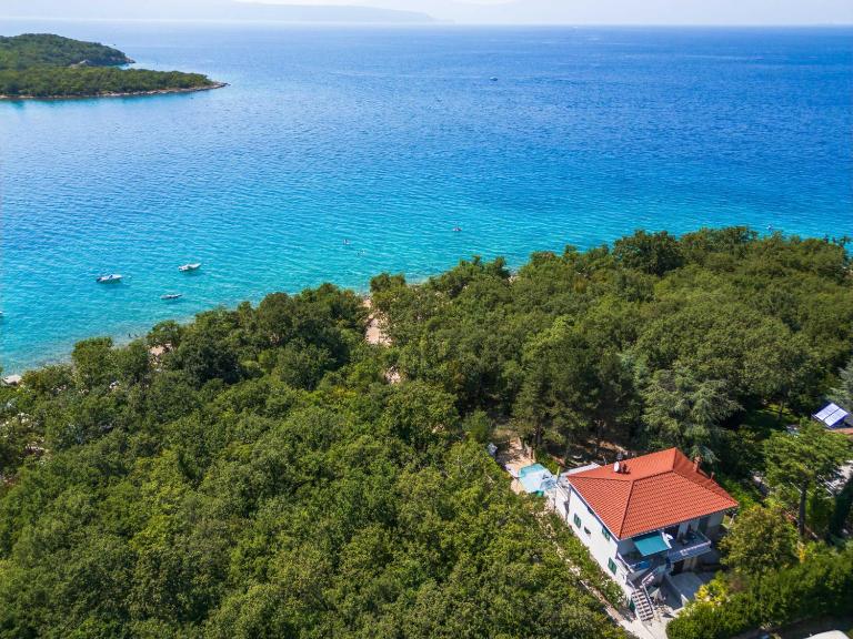 Apartmani Inka - B&B Njivice