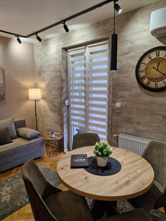Apartman Lora - B&B Vrnjci