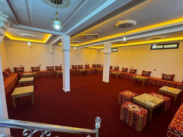 Cafe Restaurant Moove Oil - B&B Reçani