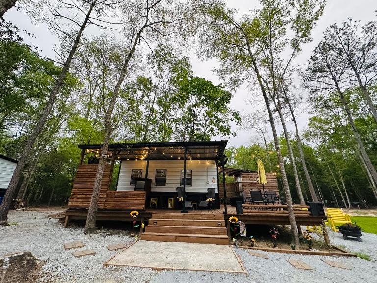 Honey Hive - B&B Kountze